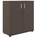 Офисный шкаф низкий закрытый
